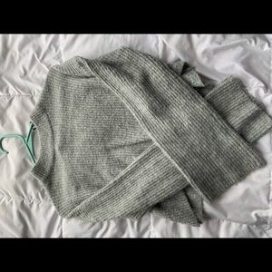 Grey sweater crop top